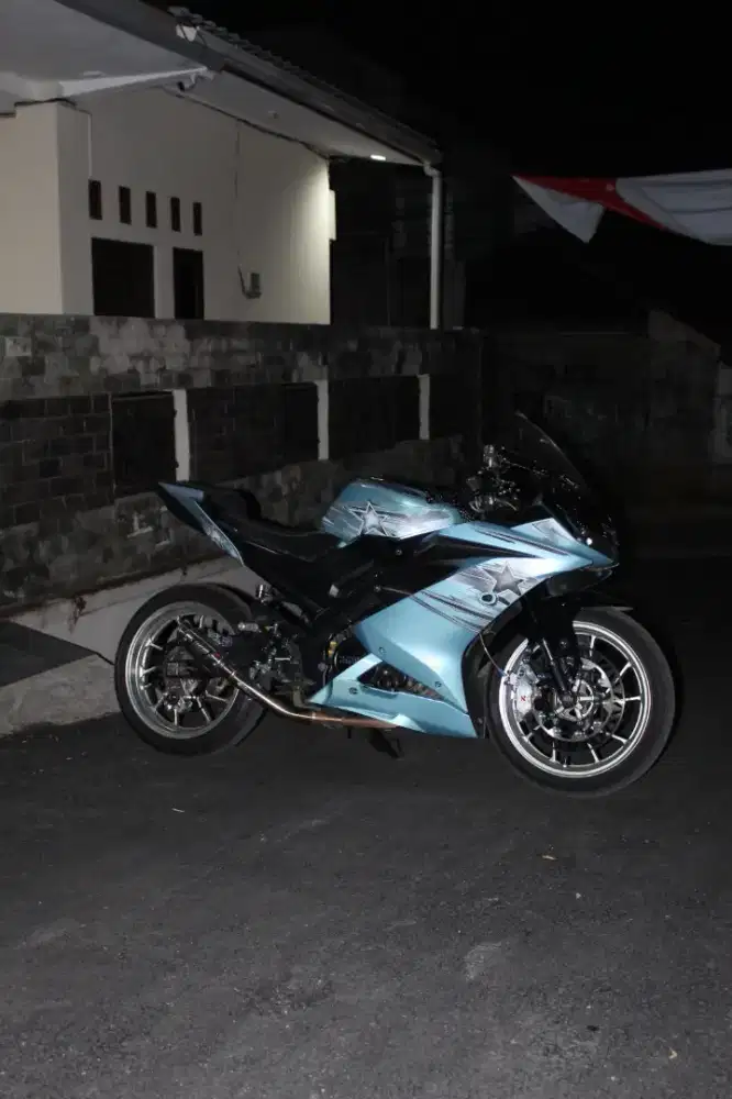 Yamaha r15v3 tahun2017