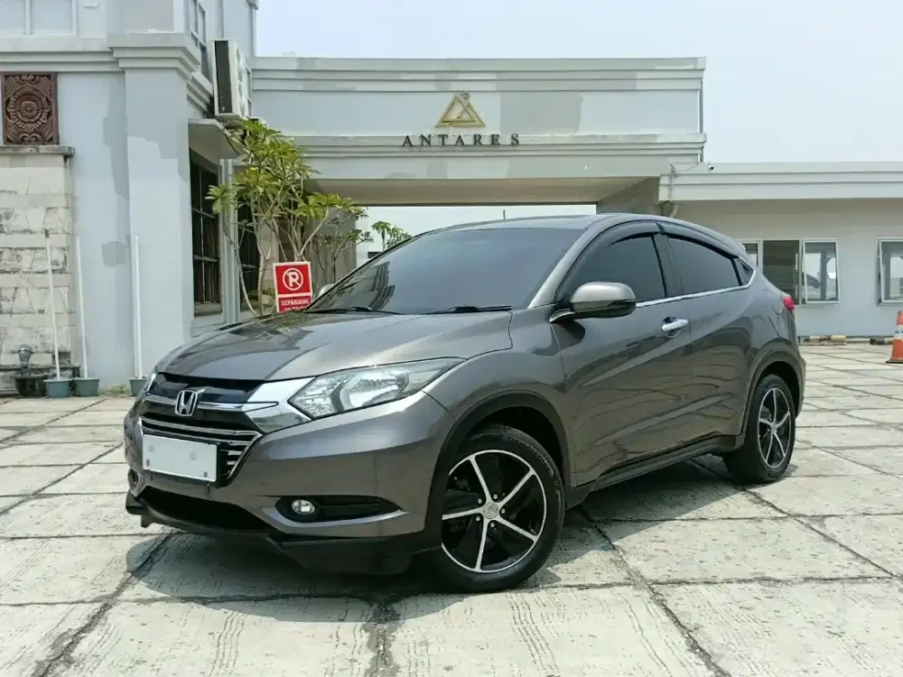 HRV / HR-V E CVT 1.5 AT 2017 ABU KM 109 RB HONDA