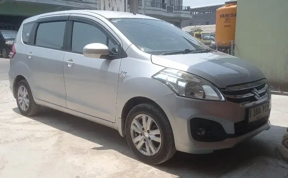 Suzuki Ertiga 2017 GL 1.4 matic, mulus terawat