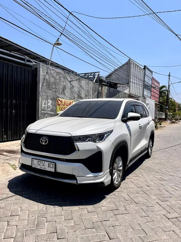 Toyota Kijang Innova Zenix V HV Modellista Hybrid 2.0 Matic 2022