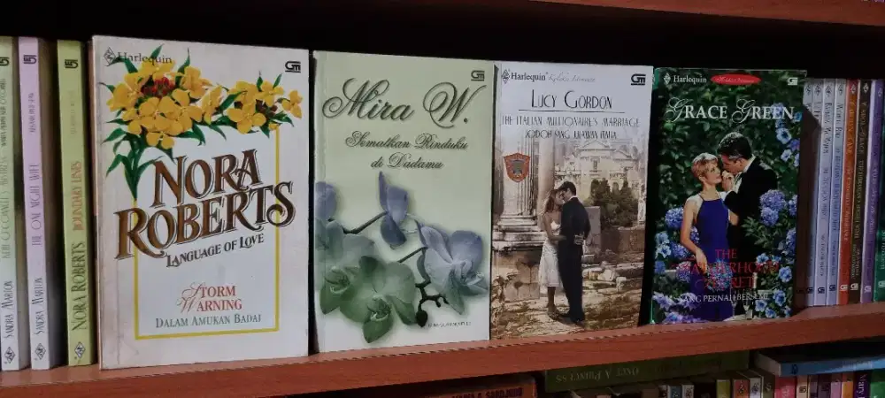 Dijual borongan buku novel