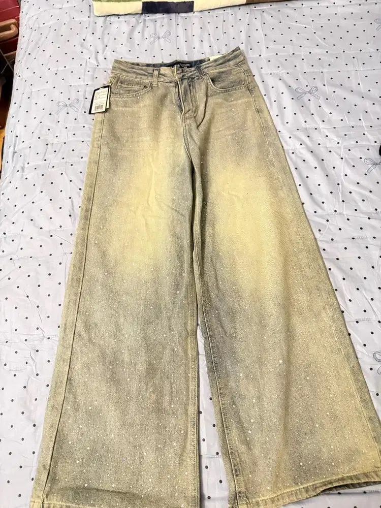 Celana jeans ukuran 28