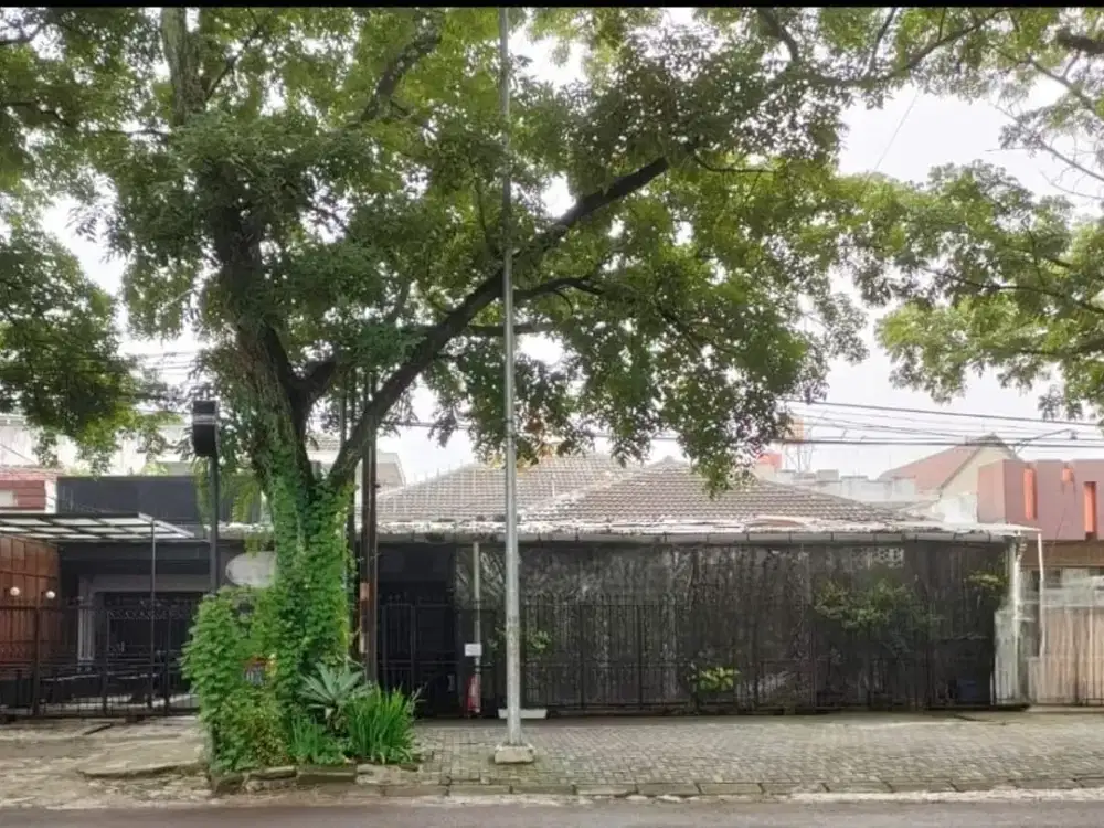 DIJUAL RUMAH & TEMPAT MAINROAD USAHA SANGAT STRATEGIS PUSAT KOTA BANDUNG