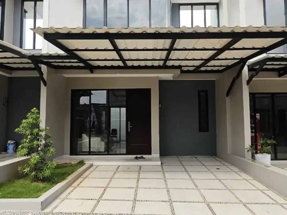 rumah mewah 2 lantai siap huni, akses strategis