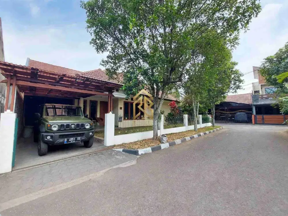 Rumah Hoek Murah pisan Di Komplek Tanjung sari Asri Kawasan Antapani Bandung timur