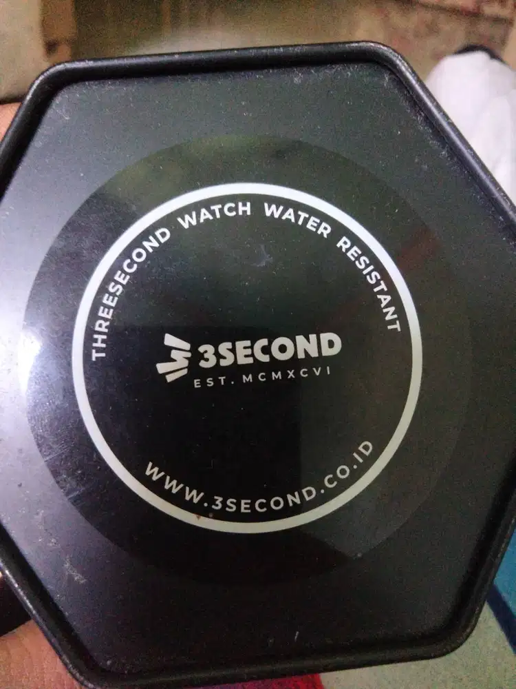 JUAL JAM TANGAN 3SECOND HARGA 250 NEGO