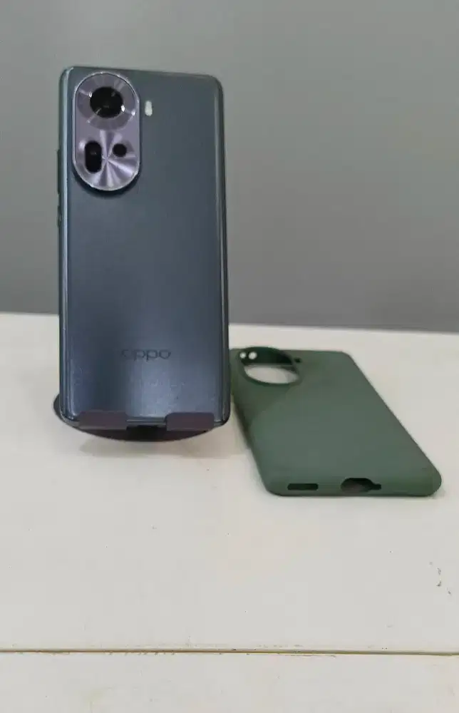 oppo Reno 11 8/256 5G,batangan,belum bongkar,fisik mulus,camera 50mp