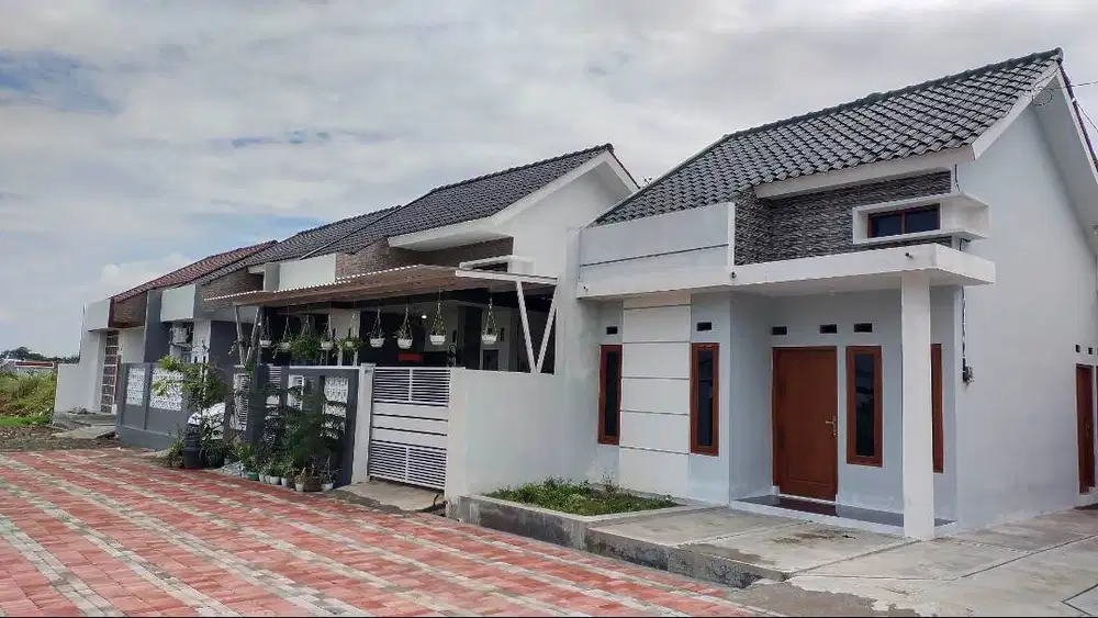 Bisa KPR, DP 0 %. Perumahan Cluster besar dekat Jln Raya Solo Jogja.
