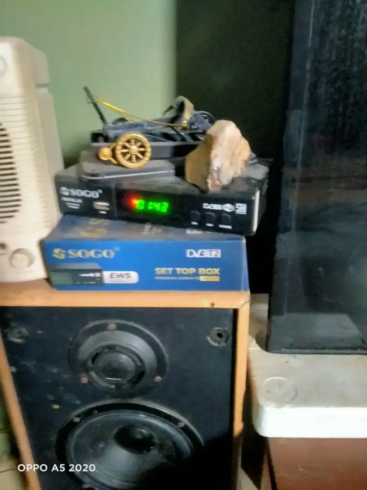 Jual tv lcd merk TCL 32in plus stb