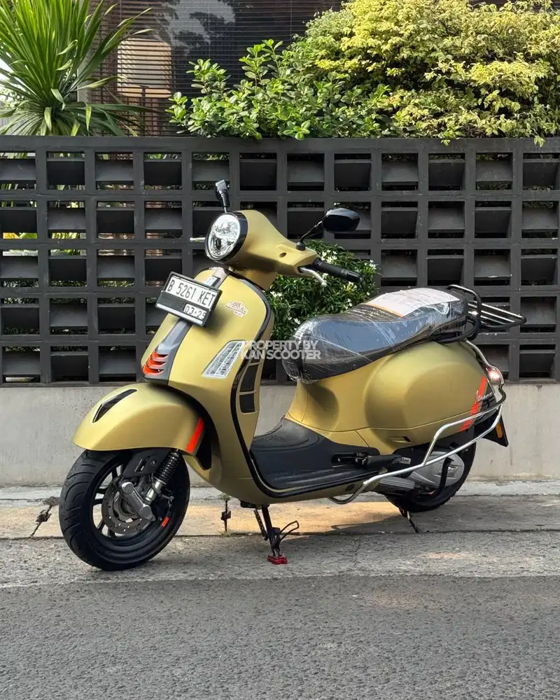 JUAL MURAH VESPA GTS S iGET ABS 4V FACELIFT “KEYLESS” 2023 MULUS