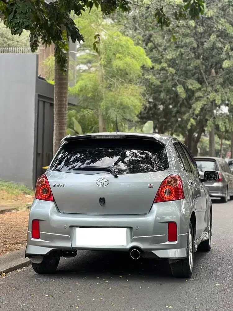 (Very Low KM 54 ribu, harga CASH) Toyota Yaris S Limited 2013 Keyless