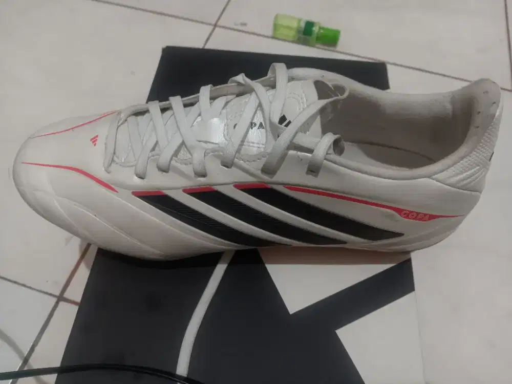 Sepatu bola _ adidas copa