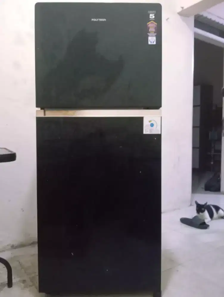 Kulkas Bekas 2 pintu tidak dingin