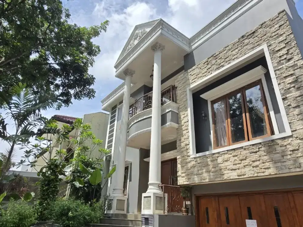 Rumah Mewah Siap Huni SHM 2 Lantai di Puspitaloka BSD City