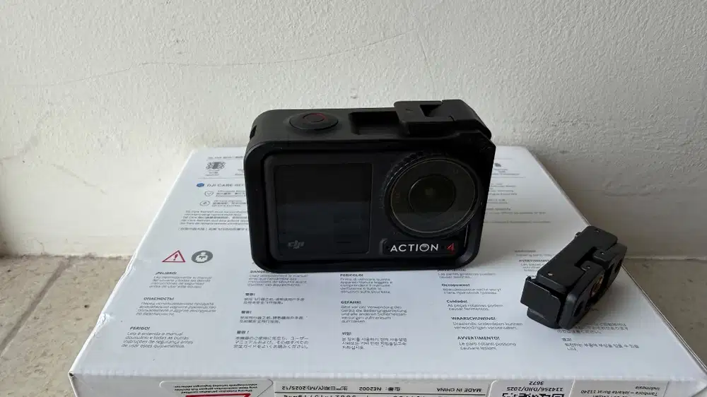 DJI Osmo Action 4 Standard Combo – Kondisi Sangat Baik