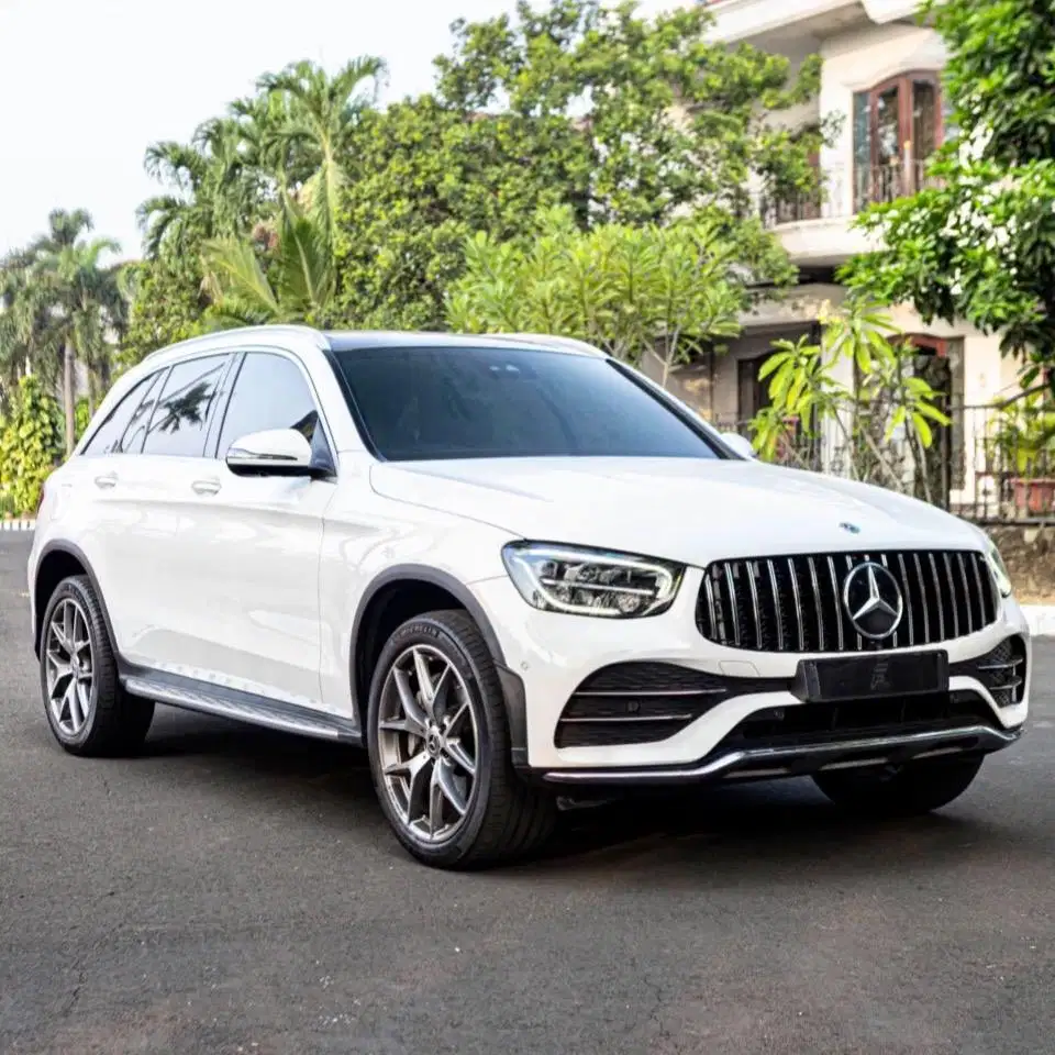 (CASH) Mercedes Benz GLC200 2020