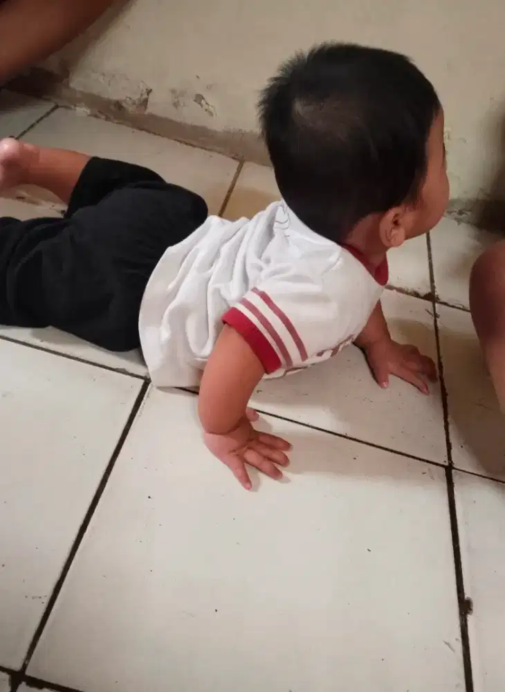 butuh art buat momong bayi usia 7 bulan