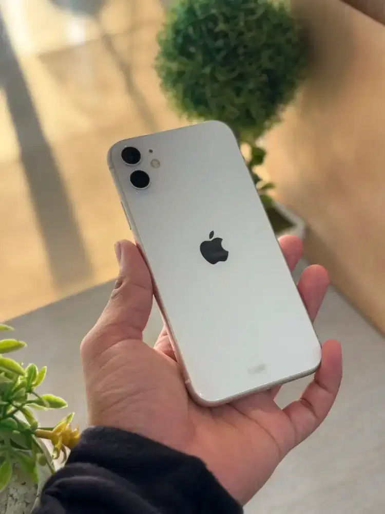 Second iBox iPhone 11 128Gb Putih