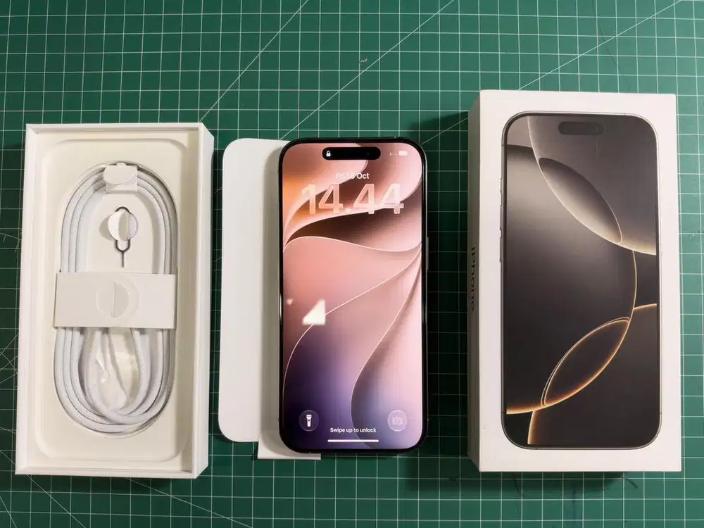 Iphone 16 pro 256gb natural titanium
