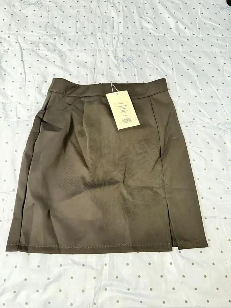 Rok pendek ukuran S