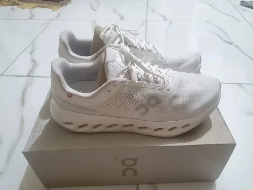 Sepatu Cloudsurfer Next (Dijamin ORI)