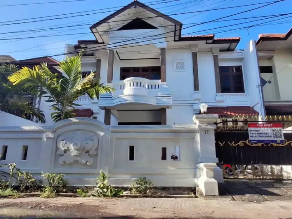 Disewakan Rumah Kawasan Elit 6 Kamar Tidur di Renon
