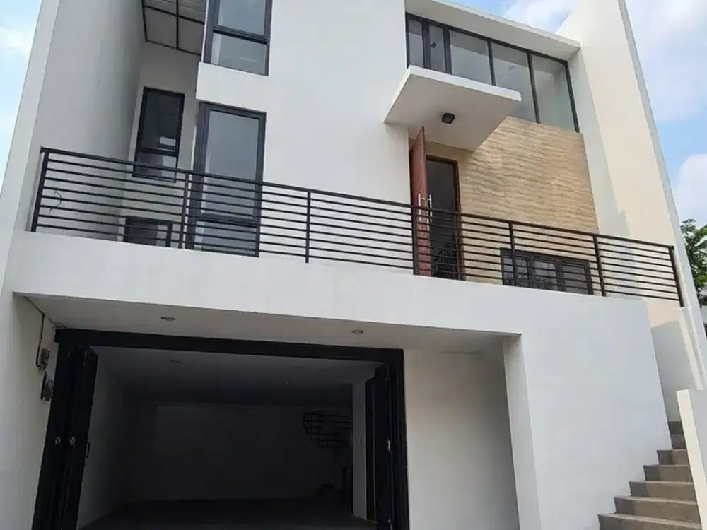 RUMAH 3 LANTAI 10 X 18 TAMAN RATU UNFURNISHED BEBAS BANJIR SIAP HUNI