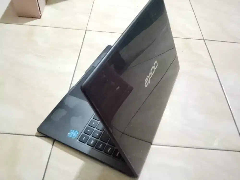 Jual laptop axioo MY BOOK 14E