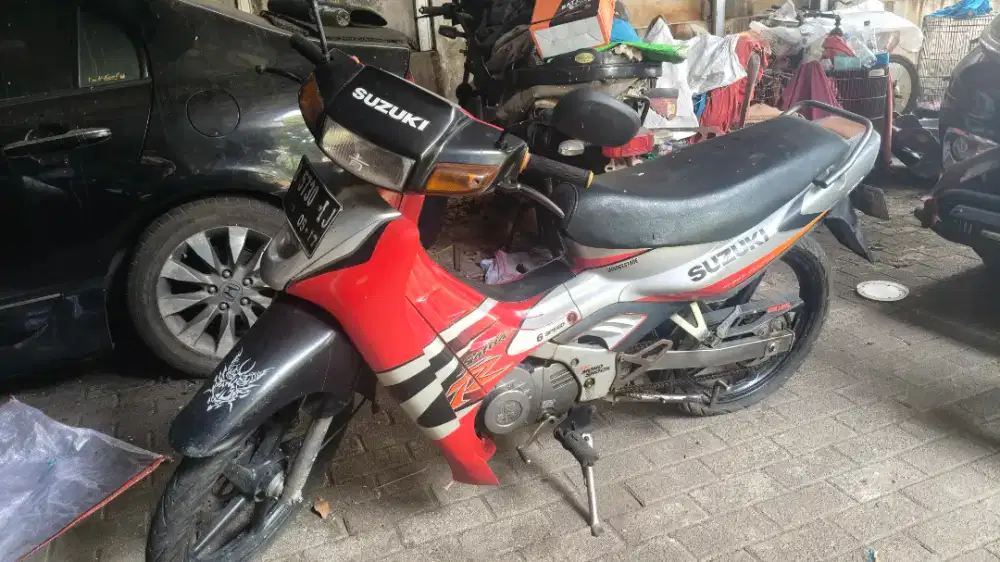 Satria hiu 2 tak. Lama tak pakai.mesin bagus.pajak tidur lama