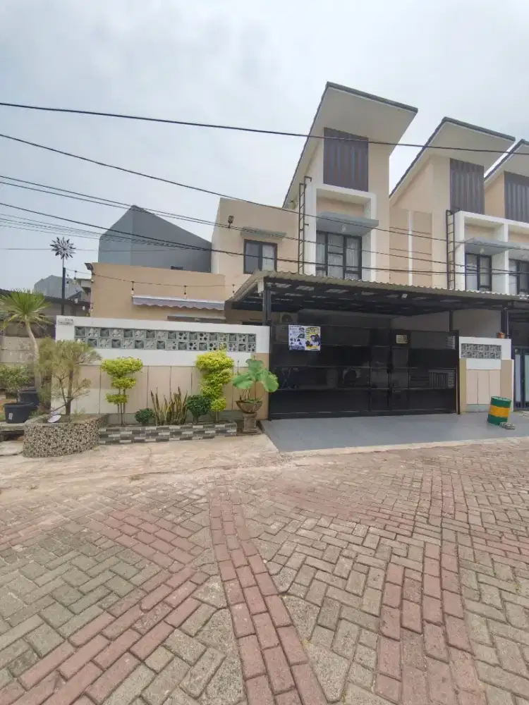 DIJUAL CEPAT RUMAH SEMI FURNISH LOKASI STATEGIS