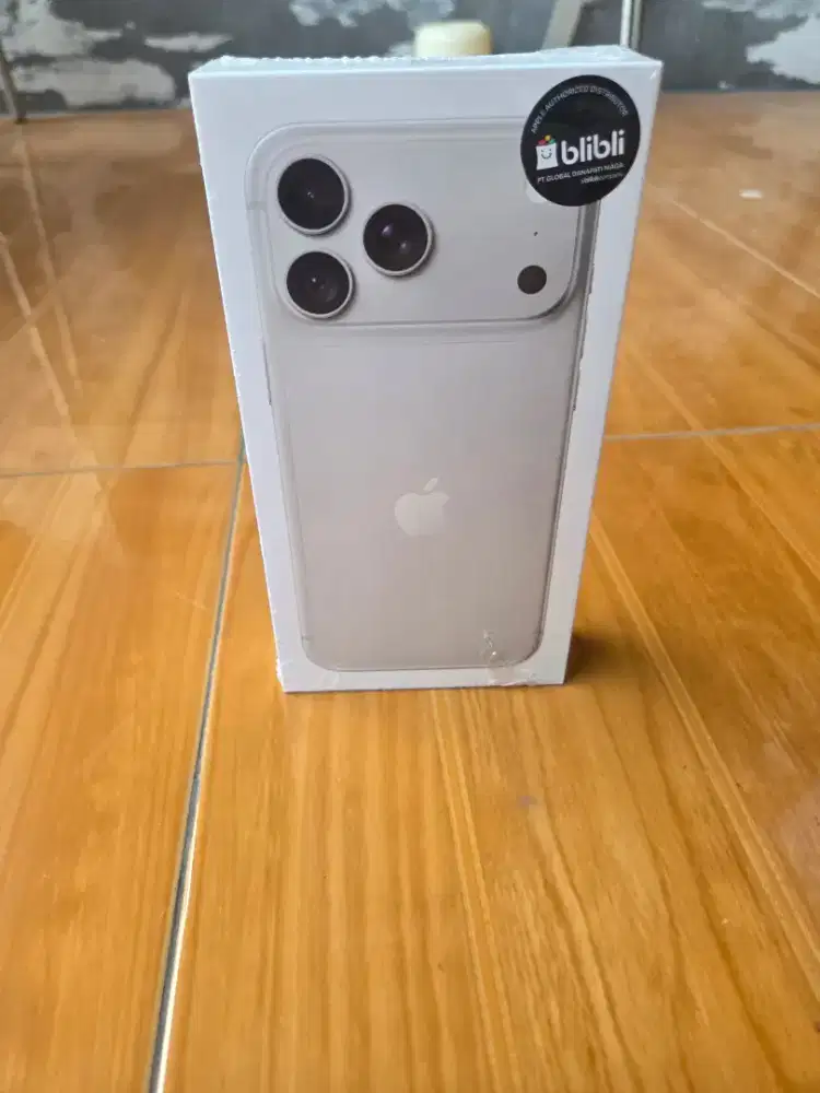 iPhone 18 Pro Max 256 White NEW