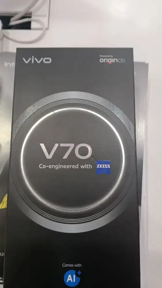 VIVO V70 8/256GB Brown Like New