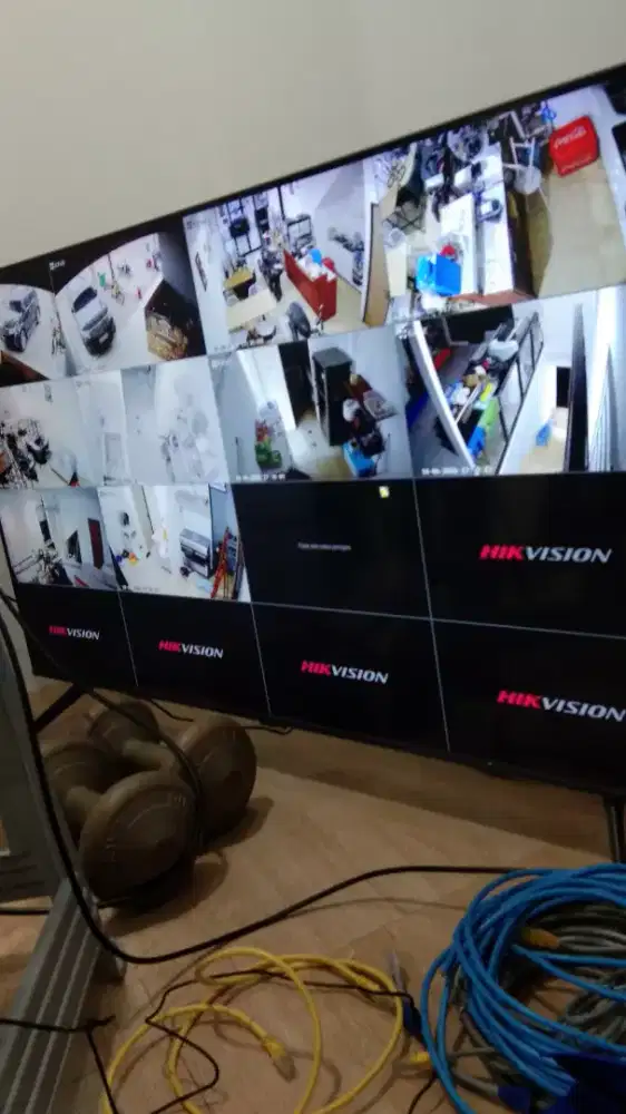 Tekknisi  cctv  kamera komputer