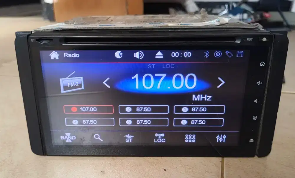 Head unit double din 7 inchi