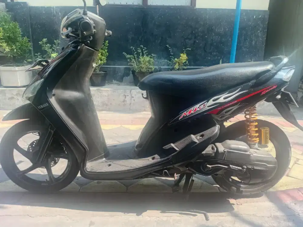 MIO 5TL HITAM 2008 PLAT W GRESIK,SURAT LENGKAP