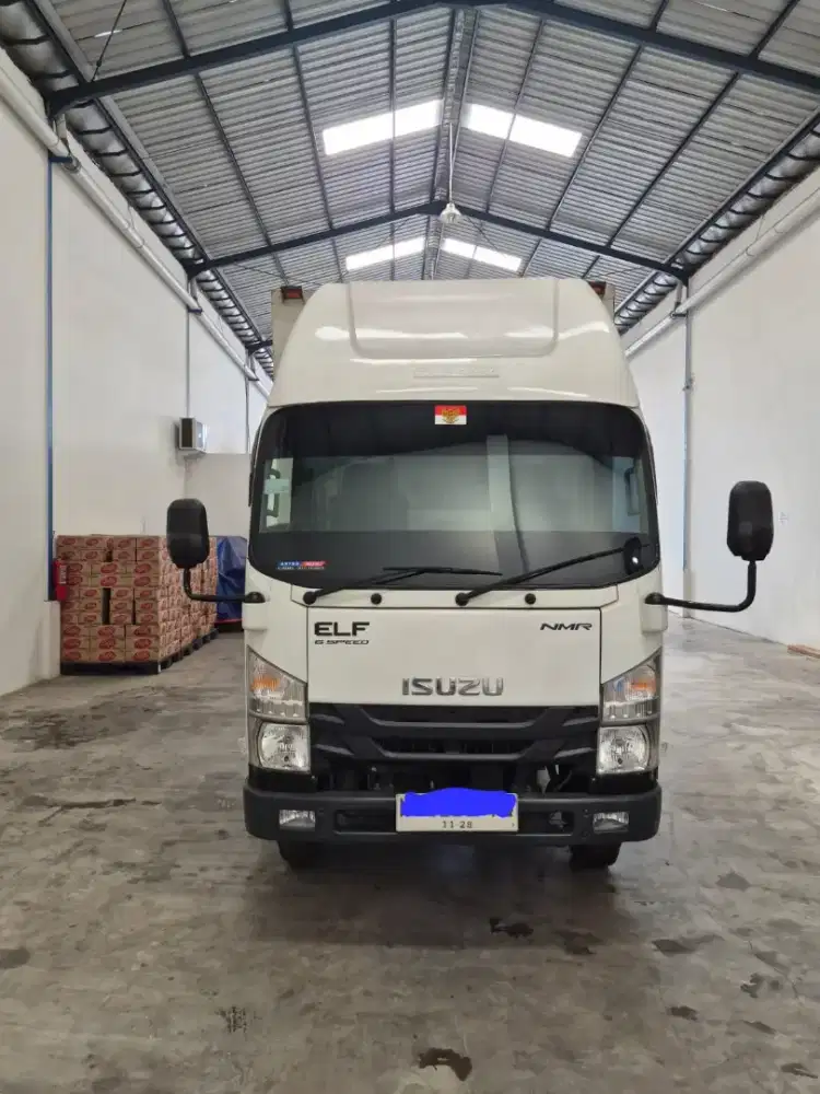 Isuzu Elf Nmr81