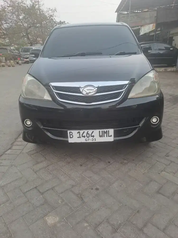 Daihatsu Xenia Hitam M/T 2007