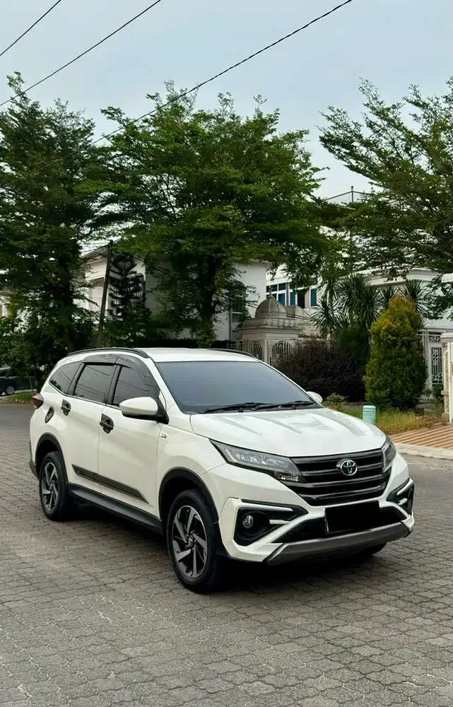 Toyota Rush GR Manual