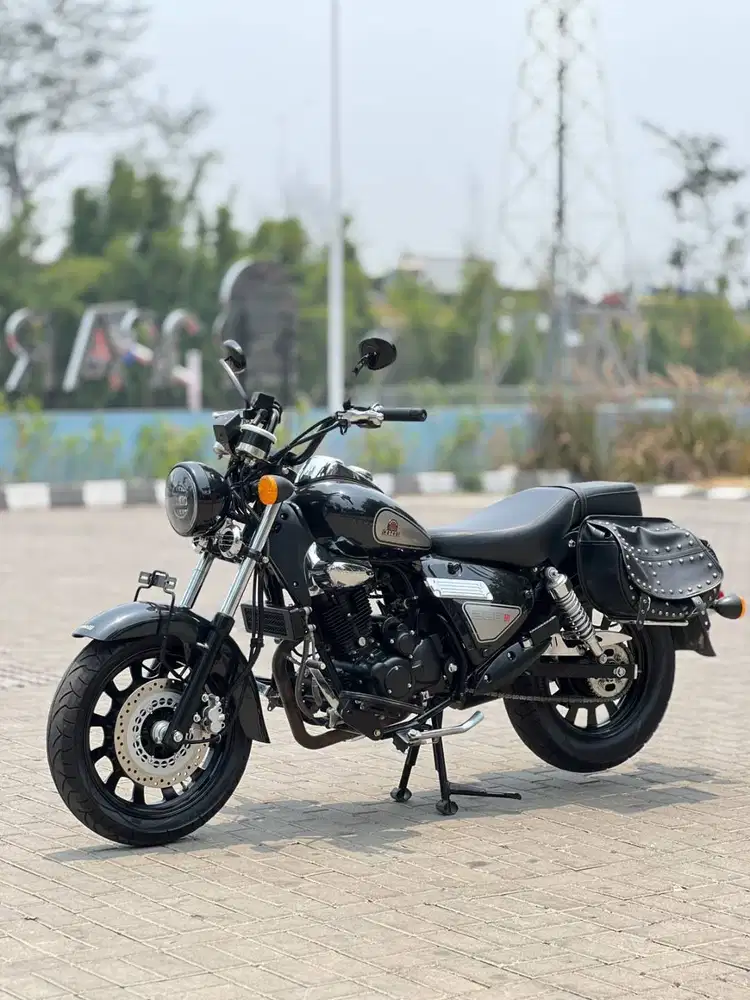 BENELLI MOTOBI 200 EFI HITAM 2025 KM 3K PAJAK PANJANG FULL MULUS
