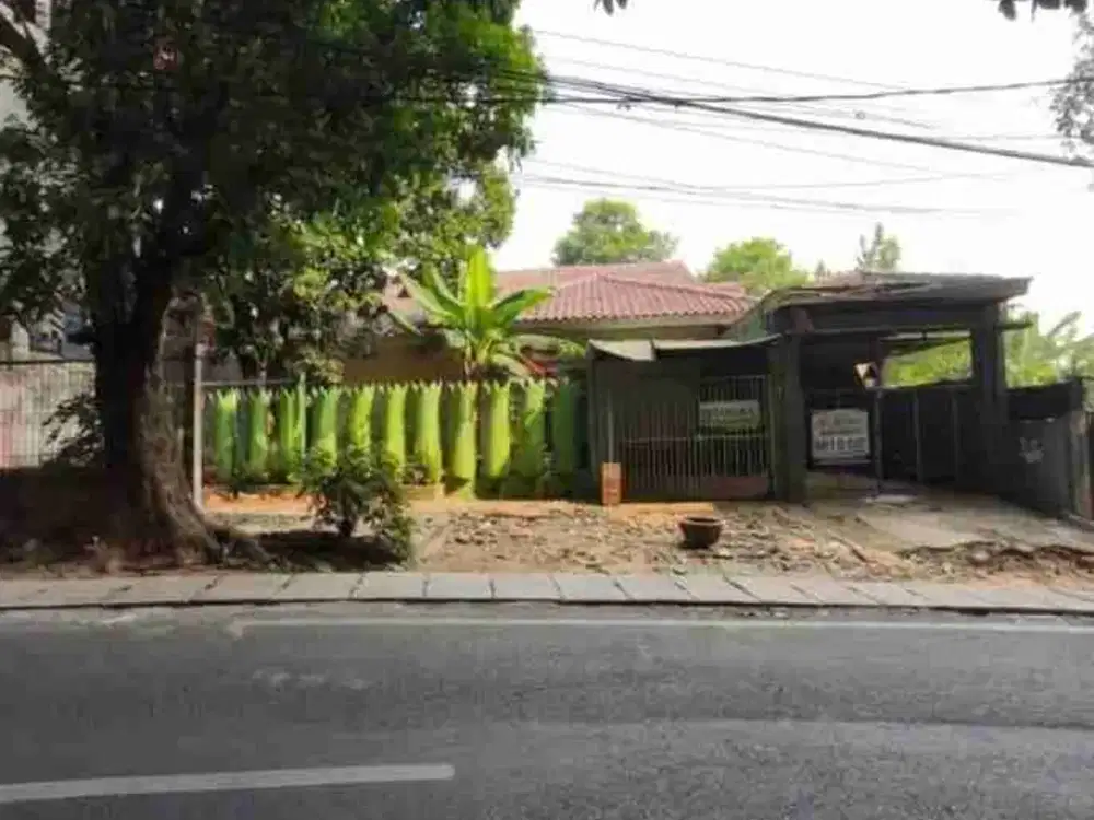 Rumah Strategis Dekat Jalan Raya di Jagakarsa Jakarta Selatan