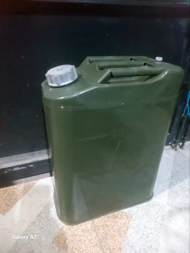 Dijual Jerigen (Jerry Can) (Kendaraan Off-Road)