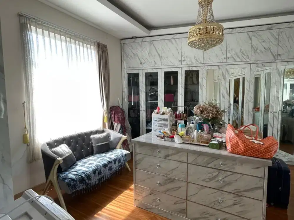 Dijual Cepat Rumah Hook Dalam Cluster Tropical Garden Grand Galaxy City Bekasi