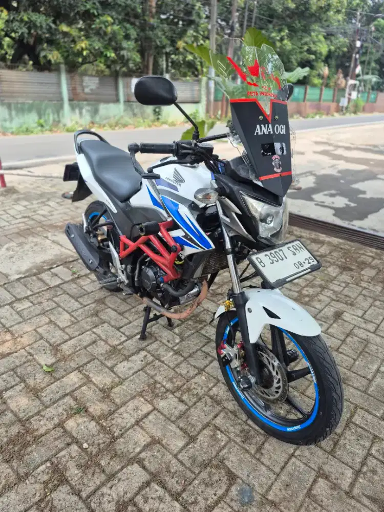 Honda CB150R tahun 2014 surat lengkap
