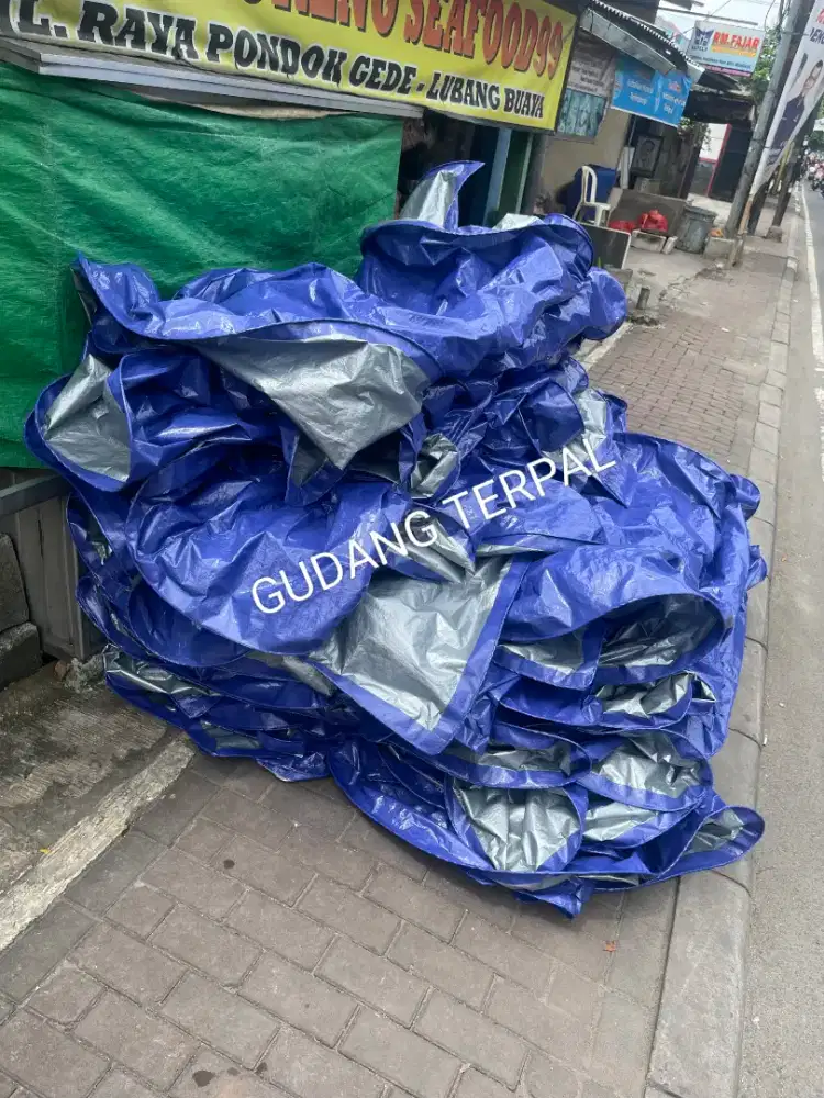 Terpal A3 Biru silver. Cocok untuk penutup sementara