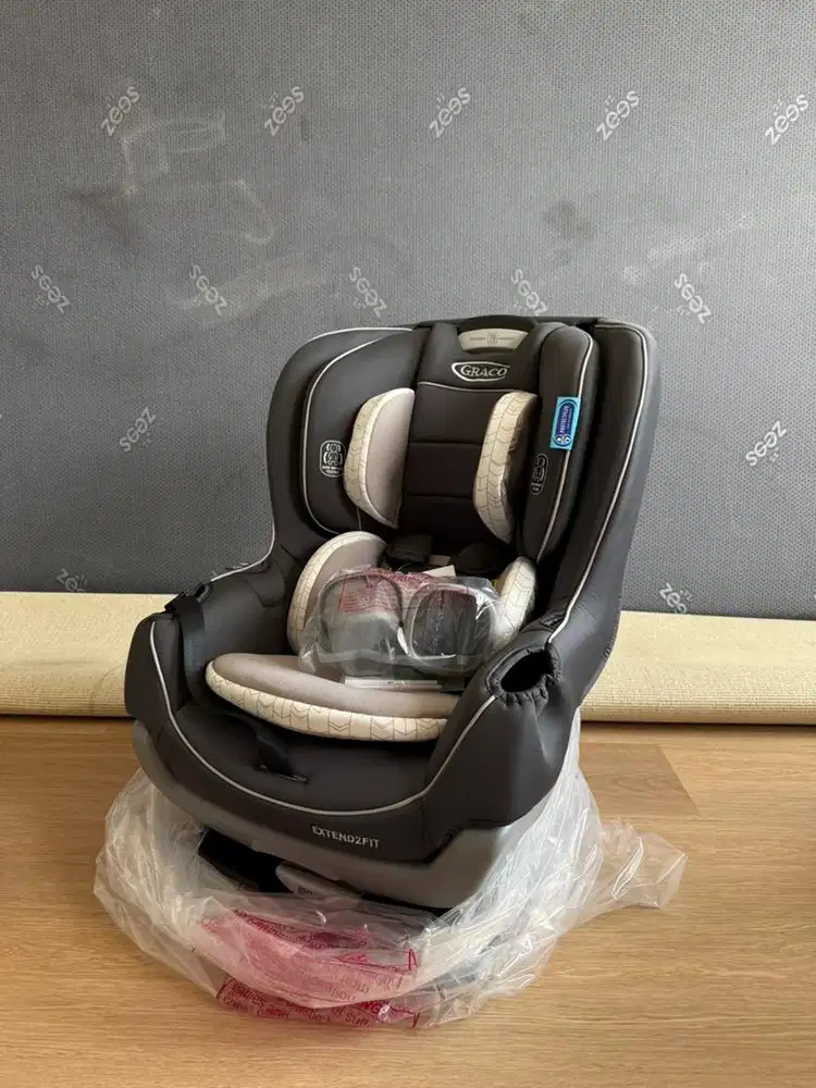 Graco Extend2fit baby car seat