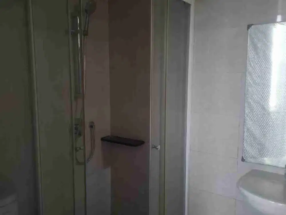 di sewakan rumah cluster baltimore pik 2 ext siap di huni.