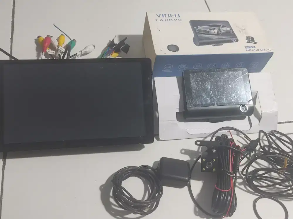 Head unit dan kamera dashcam