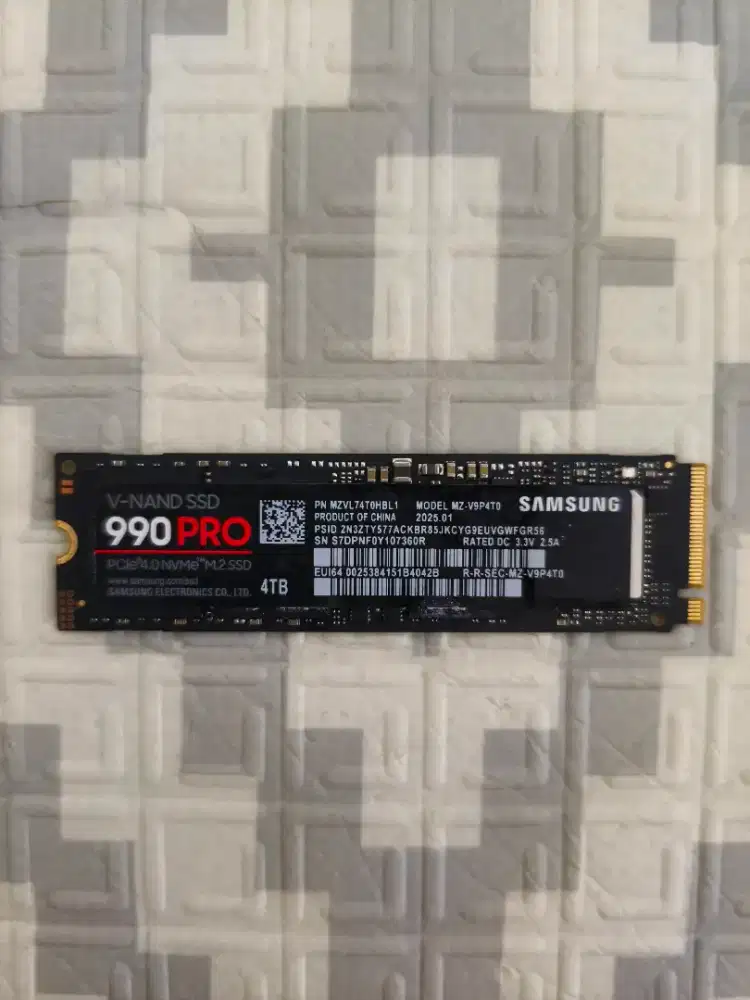 Ssd nvme samsung 990 pro 4TB bekas