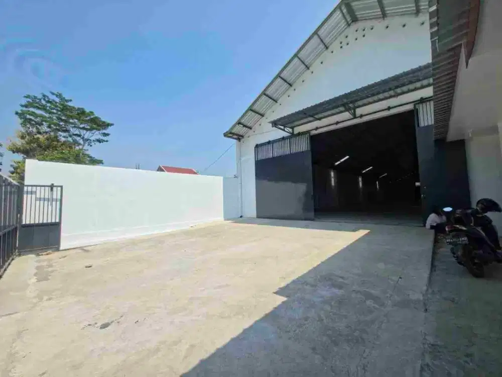 gudang siap pakai Boyolali bangunan bagus akses truk
