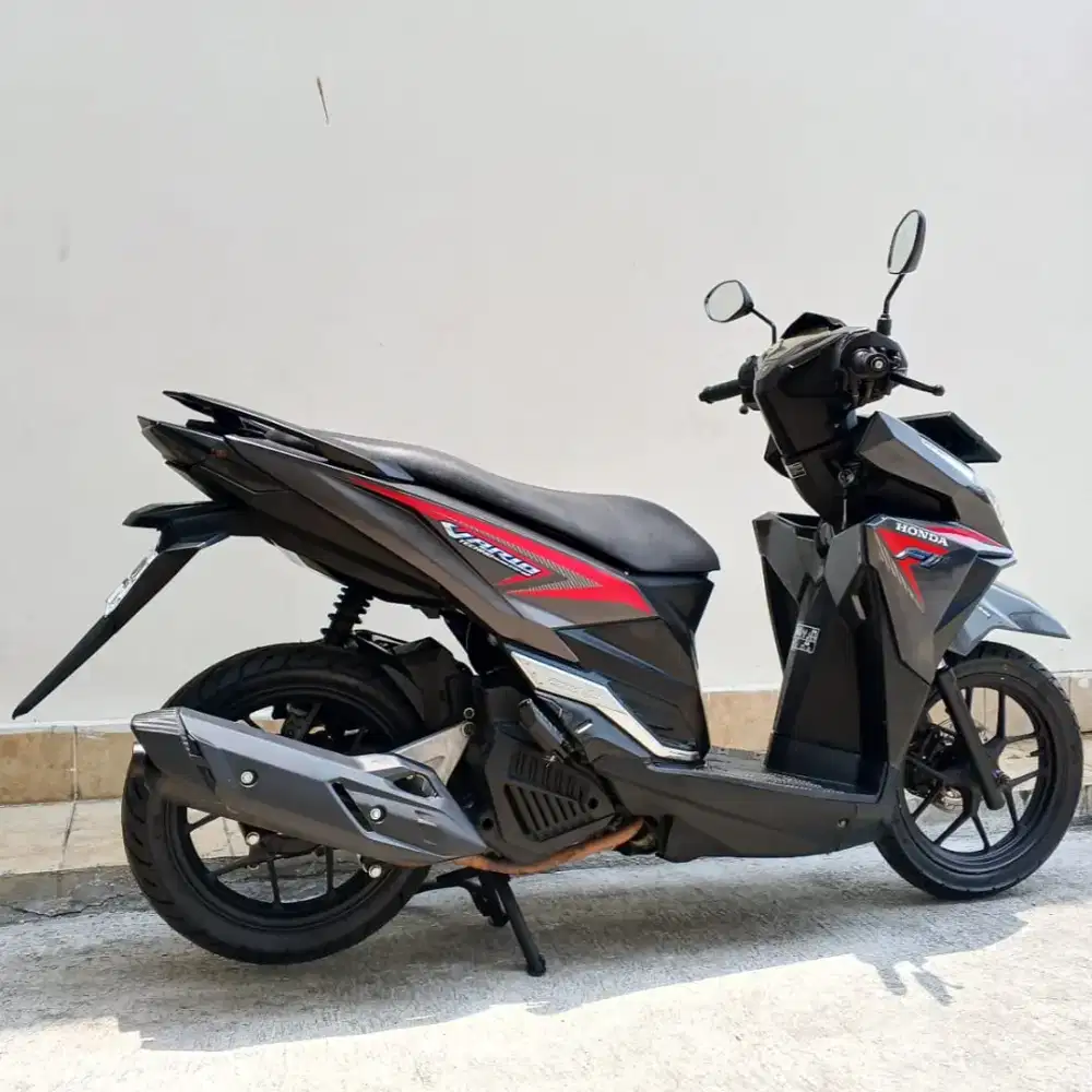HONDA VARIO 125 CBS ISS LED TAHUN 2017 CASH / KREDIT MURAH DP 2.8